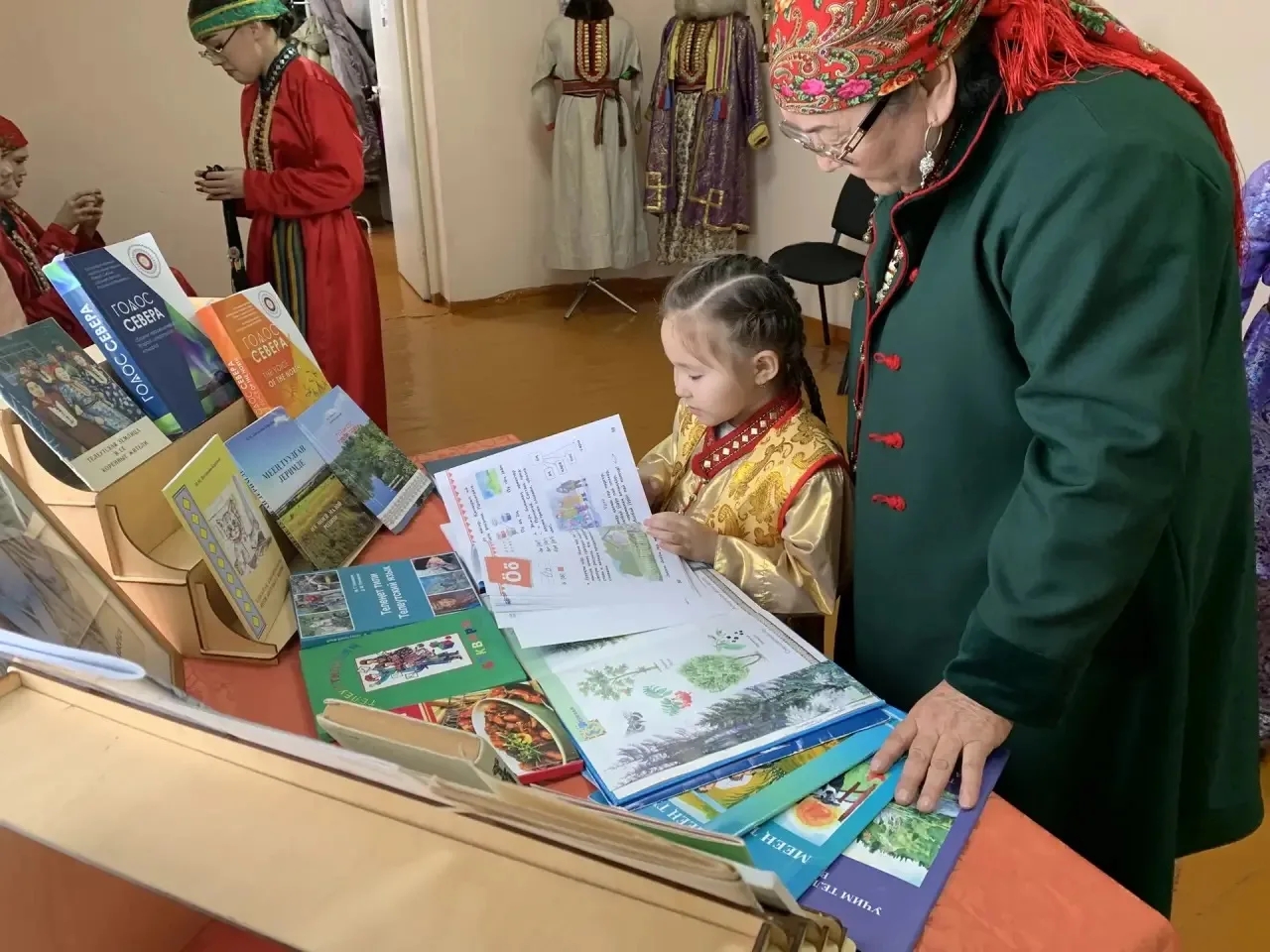 Фото: 20.03.2026 г., д. Шанда, Ассоциация телеутского народа «Эне-Байт»